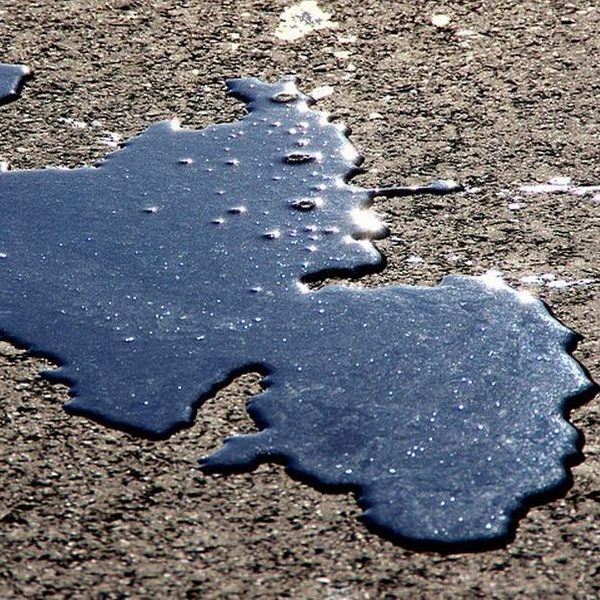 Oil spill clean up